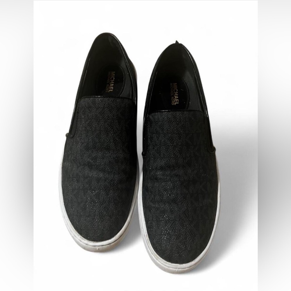 Michael Kors Textured Black Women’s slip on sneakers size 8.5